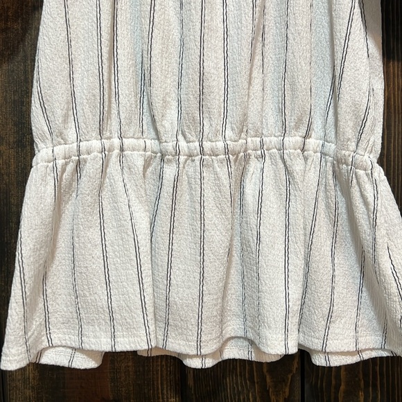 Nine West Peplum Top S Striped Stretch White Black Office Casual Minimalist Boho - Picture 3 of 9